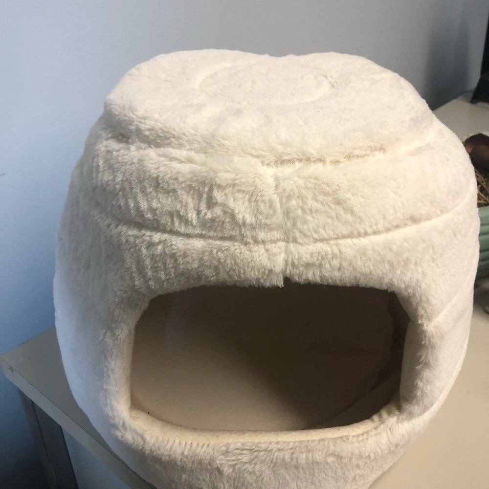 Small igloo pet bed.